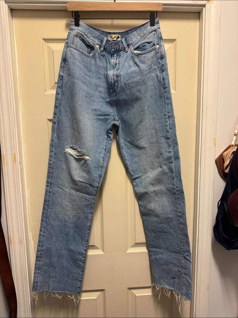 Madewell Light Blue Straight-Leg Jeans with Distressed Knee-28 Tall